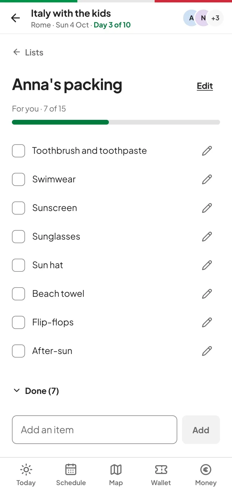 Packing list screen: a personal list with items to tick and a progress bar